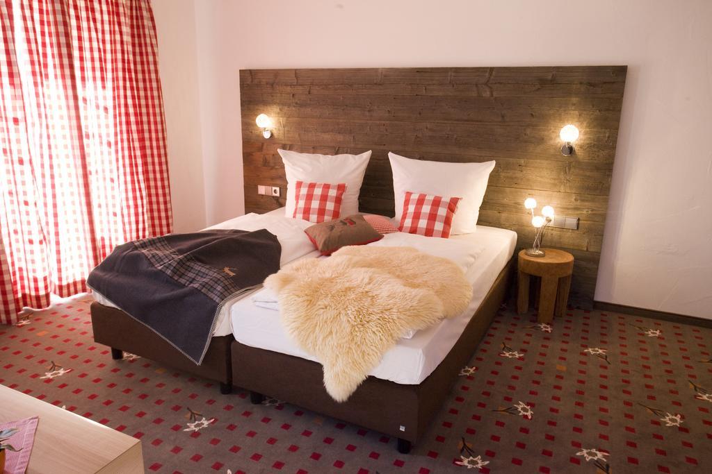 Alpin Lifestyle Hotel Loewen & Strauss اوبرستدورف المظهر الخارجي الصورة